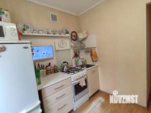 2-к квартира, вторичка, 42м2, 1/5 этаж