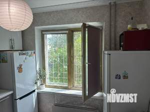 2-к квартира, вторичка, 52м2, 1/10 этаж