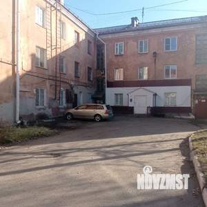 2-к квартира, вторичка, 58м2, 1/3 этаж