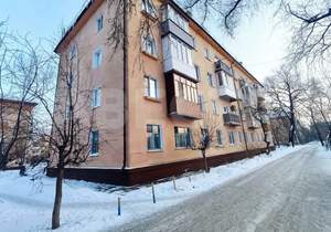 2-к квартира, вторичка, 42м2, 1/4 этаж