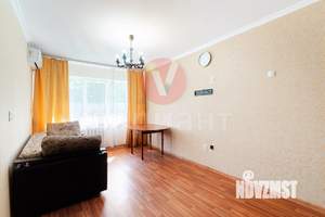 2-к квартира, вторичка, 44м2, 1/5 этаж