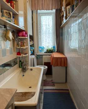 3-к квартира, вторичка, 72м2, 1/2 этаж