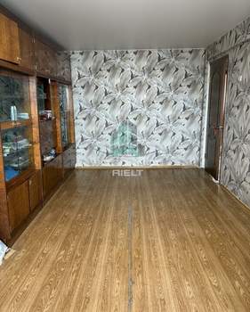 3-к квартира, вторичка, 64м2, 5/5 этаж