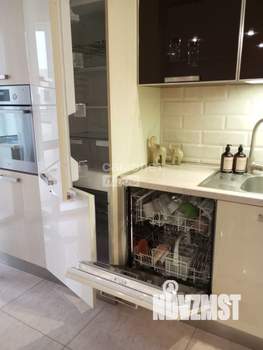 2-к квартира, вторичка, 65м2, 7/16 этаж