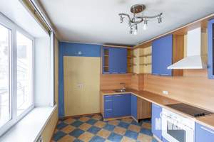 3-к квартира, вторичка, 80м2, 1/10 этаж