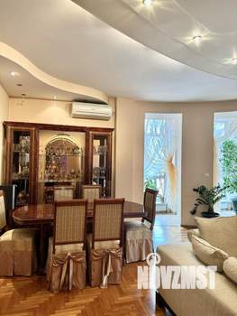 4-к квартира, вторичка, 169м2, 6/10 этаж