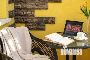 2-к квартира, вторичка, 63м2, 1/10 этаж