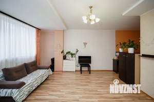 Студия квартира, вторичка, 40м2, 2/15 этаж