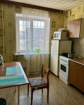 4-к квартира, вторичка, 77м2, 2/9 этаж