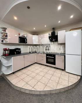 3-к квартира, вторичка, 71м2, 1/2 этаж