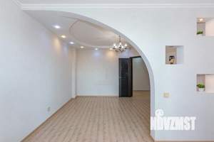 2-к квартира, вторичка, 67м2, 9/9 этаж