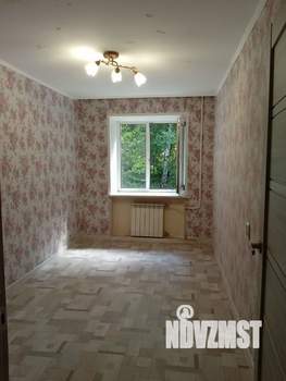 2-к квартира, вторичка, 42м2, 1/4 этаж
