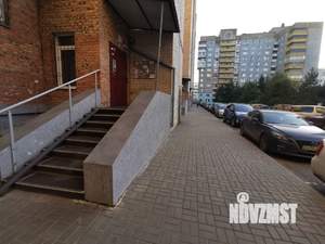 2-к квартира, вторичка, 58м2, 1/9 этаж