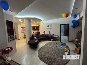 3-к квартира, вторичка, 97м2, 5/13 этаж