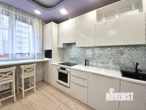 2-к квартира, вторичка, 54м2, 10/18 этаж