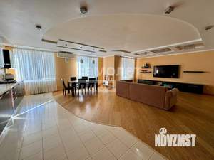 4-к квартира, вторичка, 154м2, 3/8 этаж