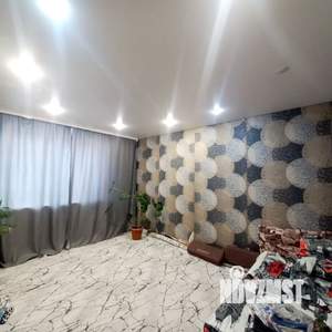 2-к квартира, вторичка, 53м2, 1/1 этаж