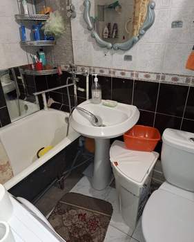 4-к квартира, вторичка, 59м2, 3/5 этаж