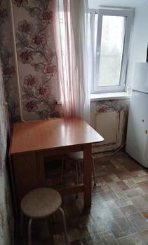 2-к квартира, вторичка, 46м2, 3/5 этаж