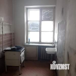 3-к квартира, вторичка, 64м2, 4/4 этаж