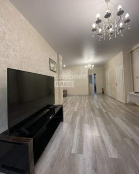 2-к квартира, вторичка, 76м2, 1/9 этаж