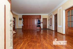 5-к квартира, вторичка, 262м2, 7/9 этаж