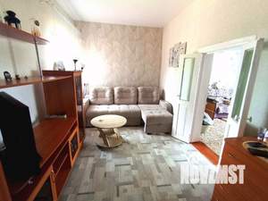 3-к квартира, вторичка, 56м2, 1/1 этаж