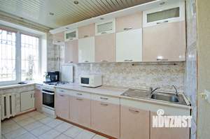 3-к квартира, вторичка, 71м2, 1/3 этаж