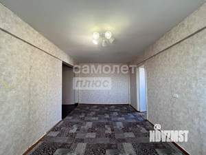 4-к квартира, вторичка, 60м2, 5/5 этаж