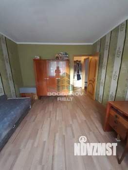 2-к квартира, вторичка, 53м2, 1/9 этаж