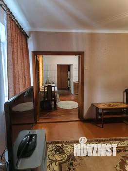 2-к квартира, вторичка, 52м2, 1/1 этаж