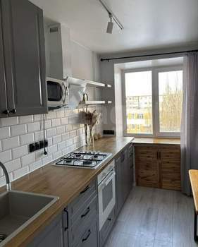 2-к квартира, вторичка, 52м2, 4/5 этаж