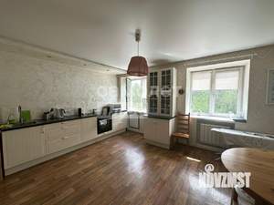 4-к квартира, вторичка, 106м2, 2/5 этаж