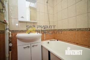 3-к квартира, вторичка, 63м2, 9/10 этаж