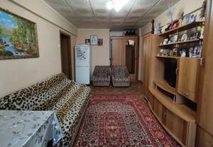 4-к квартира, вторичка, 59м2, 5/5 этаж