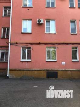 2-к квартира, вторичка, 59м2, 1/4 этаж