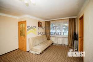 2-к квартира, вторичка, 45м2, 1/5 этаж