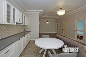 3-к квартира, вторичка, 96м2, 3/6 этаж