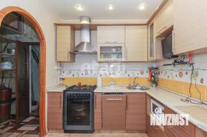 3-к квартира, вторичка, 56м2, 1/1 этаж