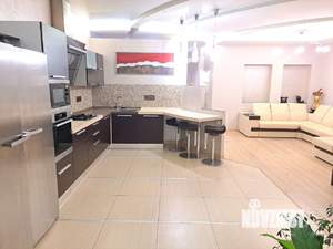 4-к квартира, вторичка, 133м2, 5/6 этаж