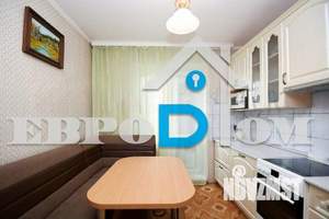 2-к квартира, вторичка, 52м2, 1/12 этаж