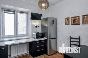 2-к квартира, вторичка, 62м2, 9/9 этаж