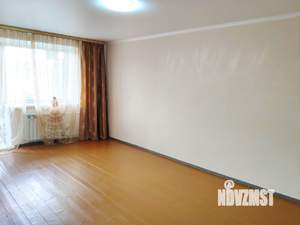 3-к квартира, вторичка, 58м2, 5/5 этаж