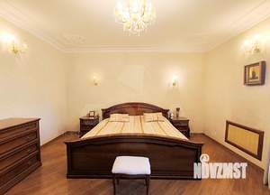 5-к квартира, вторичка, 183м2, 2/5 этаж