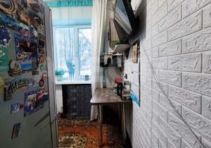 2-к квартира, вторичка, 42м2, 1/4 этаж