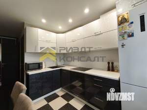 2-к квартира, вторичка, 60м2, 1/12 этаж