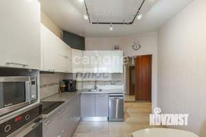 2-к квартира, вторичка, 58м2, 1/9 этаж