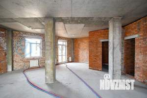 4-к квартира, вторичка, 135м2, 8/14 этаж