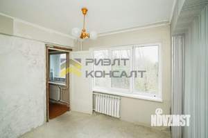 4-к квартира, вторичка, 58м2, 2/5 этаж