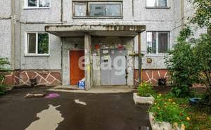 3-к квартира, вторичка, 63м2, 1/9 этаж